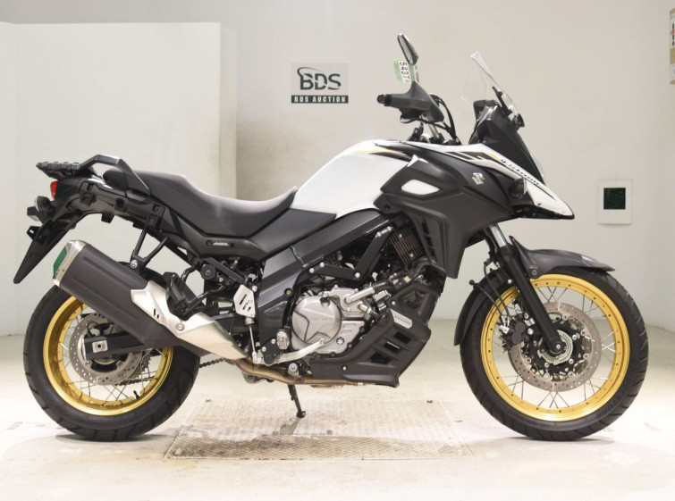 Мотоцикл Suzuki V-STROM DL650XTA з пробігом 4106 km