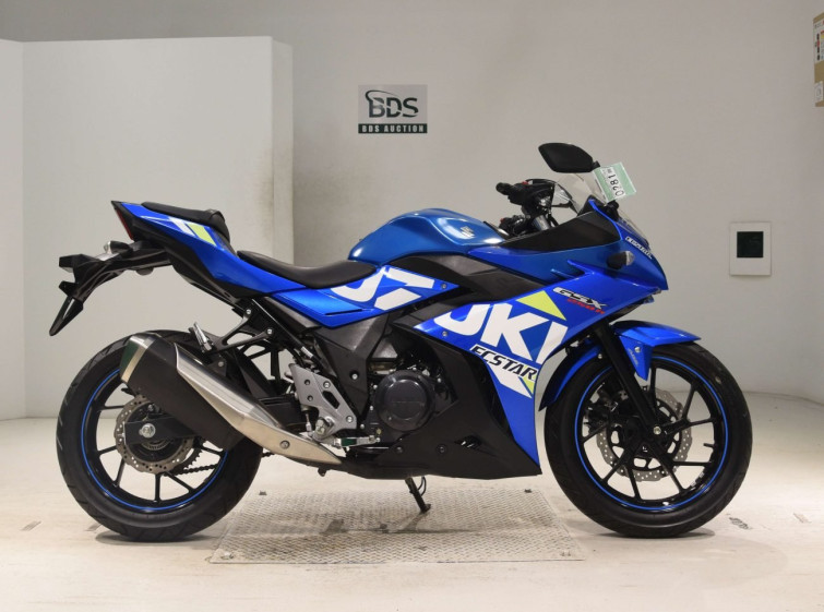 Мотоцикл Suzuki GSX250RA с пробегом 4622 km