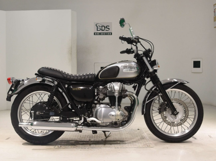 Мотоцикл Kawasaki W650 с пробегом 35207 km