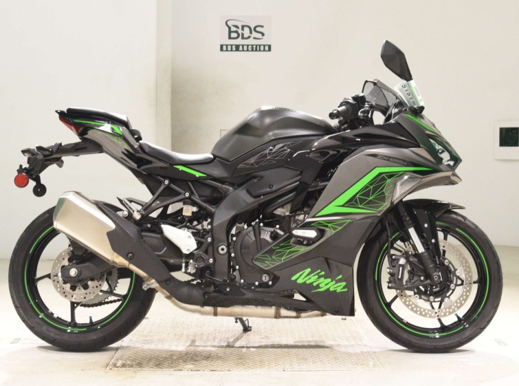 Мотоцикл Kawasaki ZX-25R-2SE с пробегом 4139 km