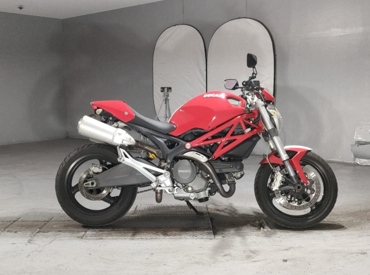 Мотоцикл Ducati MONSTER 696 PLUS с пробегом 14860 km