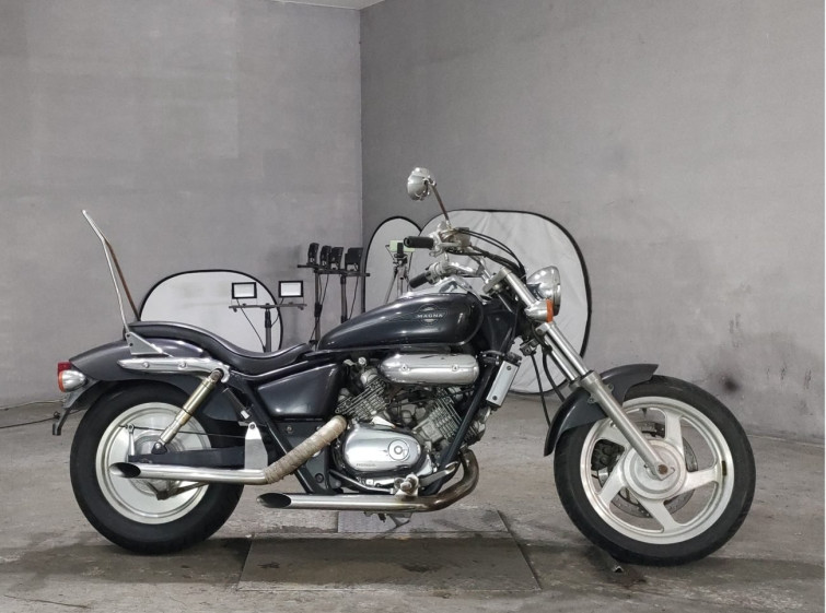 Мотоцикл Honda MAGNA250 з пробігом 54760 km