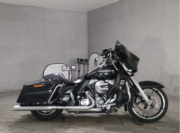 Мотоцикл HD SREET GLIDE FLHXS1690 с пробегом 17209 km