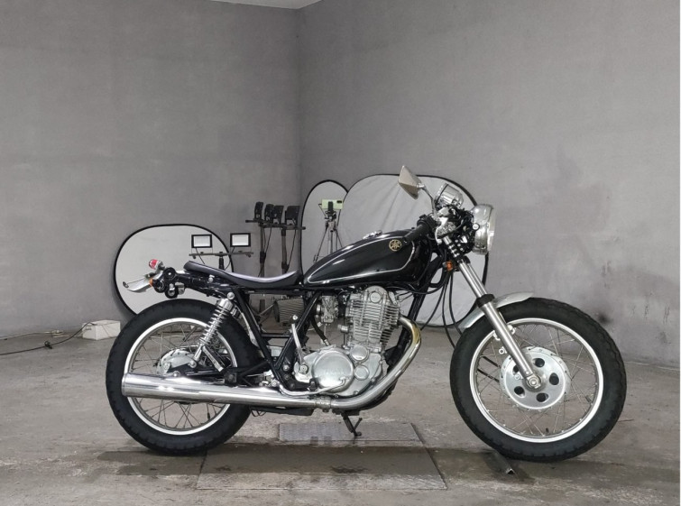 Мотоцикл Yamaha SR400 з пробігом 9088 km