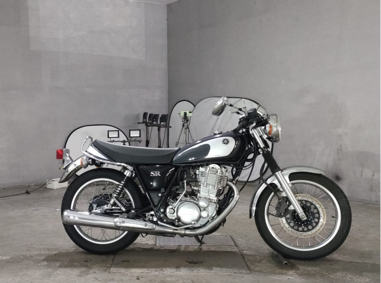 Мотоцикл Yamaha SR400 з пробігом 6401 km