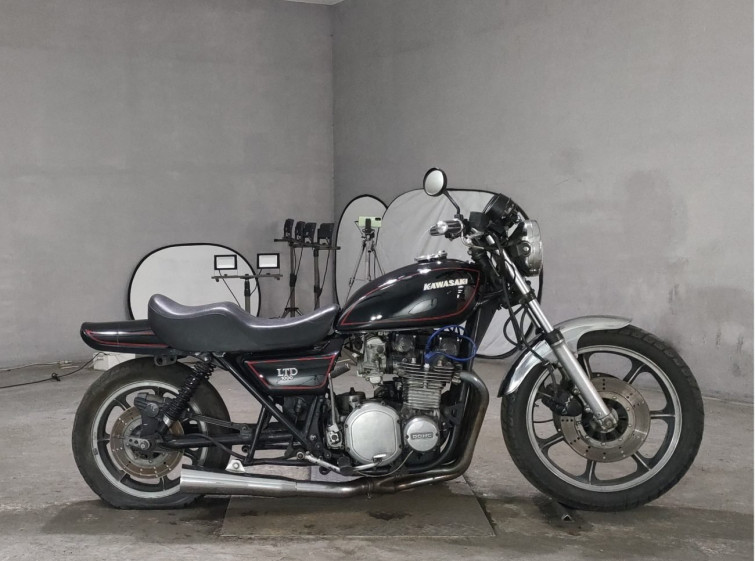 Мотоцикл Kawasaki Z1000LTD з пробігом 24253 m