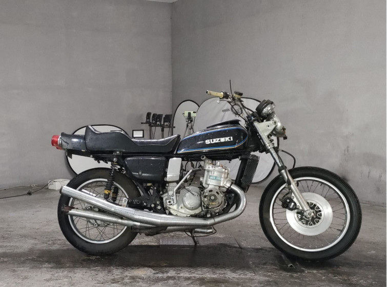 Мотоцикл Suzuki GT750 з пробігом 19232 m