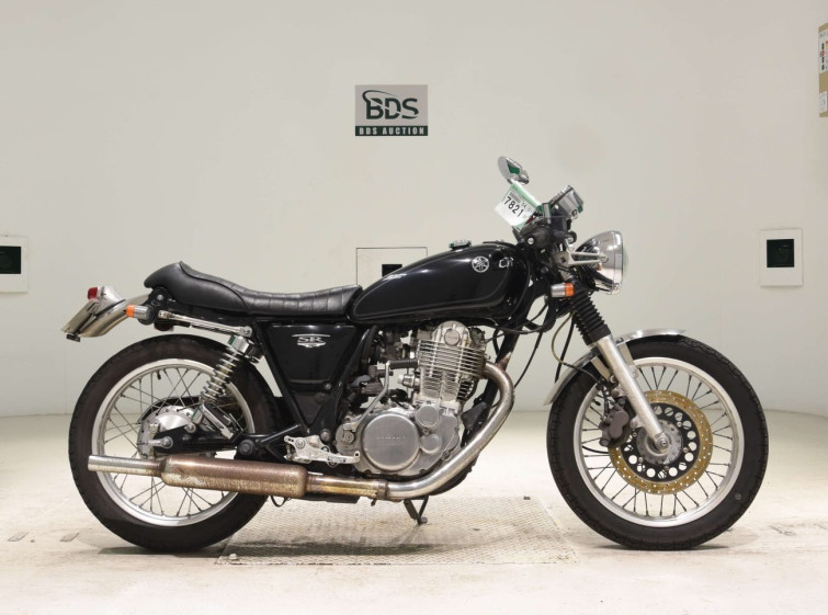 Мотоцикл Yamaha SR400 з пробігом 14071 km