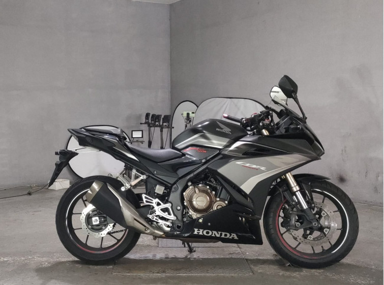 Мотоцикл Honda CBR400R с пробегом 22176 km
