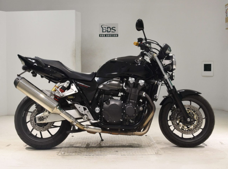 Мотоцикл Honda CB1300SF з пробігом 14366 km