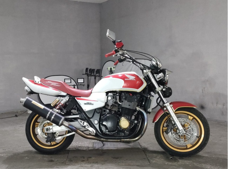 Мотоцикл Honda CB1300SF з пробігом 56648 km