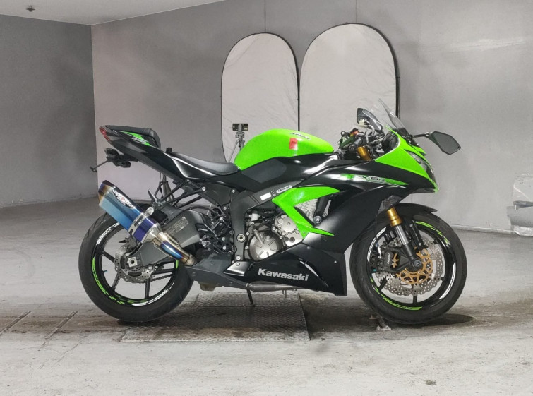 Мотоцикл Kawasaki ZX-6R с пробегом 28884 km