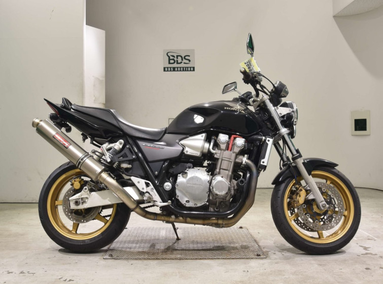 Мотоцикл Honda CB1300SF з пробігом 16009 km