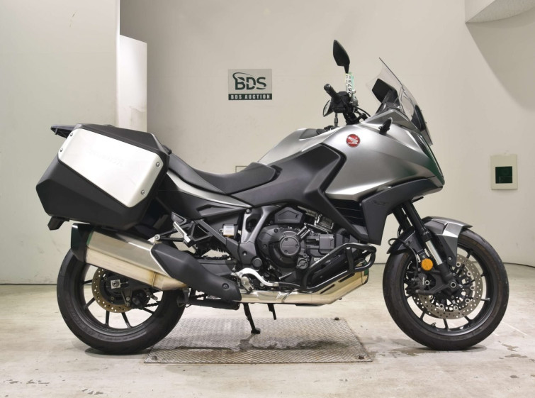 Мотоцикл Honda NT1100 з пробігом 17312 km