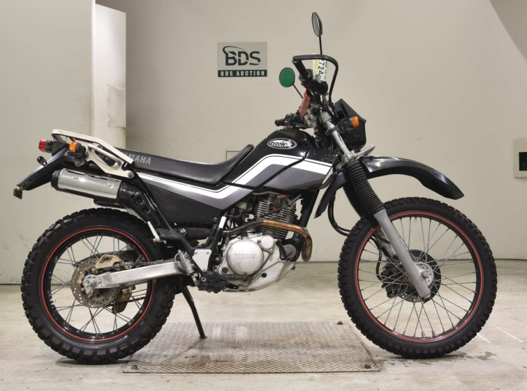 Мотоцикл Yamaha SEROW XT225 с пробегом 15935 km