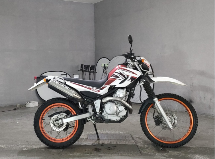 Мотоцикл Yamaha SEROW XT250 с пробегом 18254 km