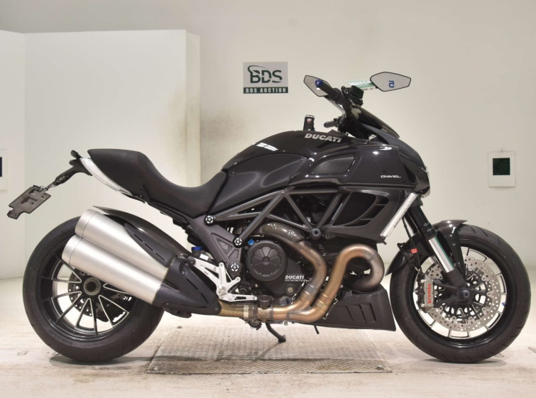 Мотоцикл Ducati DIAVEL с пробегом 27235 km