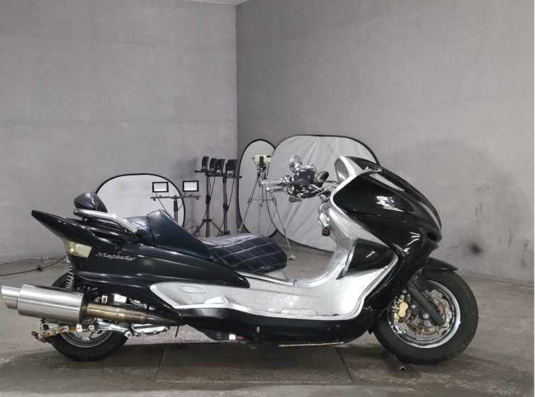 Мотоцикл Yamaha MAJESTY 250C