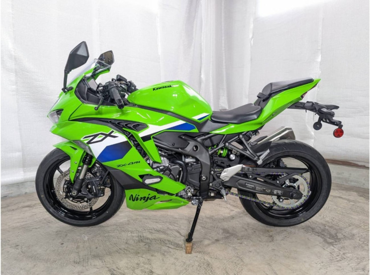 Мотоцикл Kawasaki NINJA ZX-4RR с пробегом 131 km