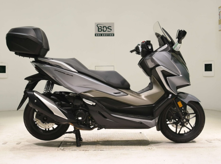 Мотоцикл Honda FORZA с пробегом 30636 km