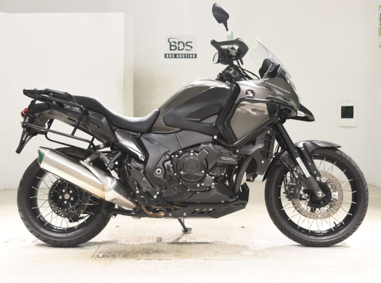 Мотоцикл Honda VFR1200XD с пробегом 44861 km