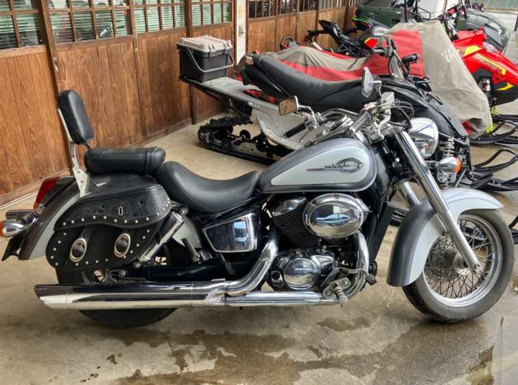 Мотоцикл Honda SHADOW400 з пробігом 18942 km