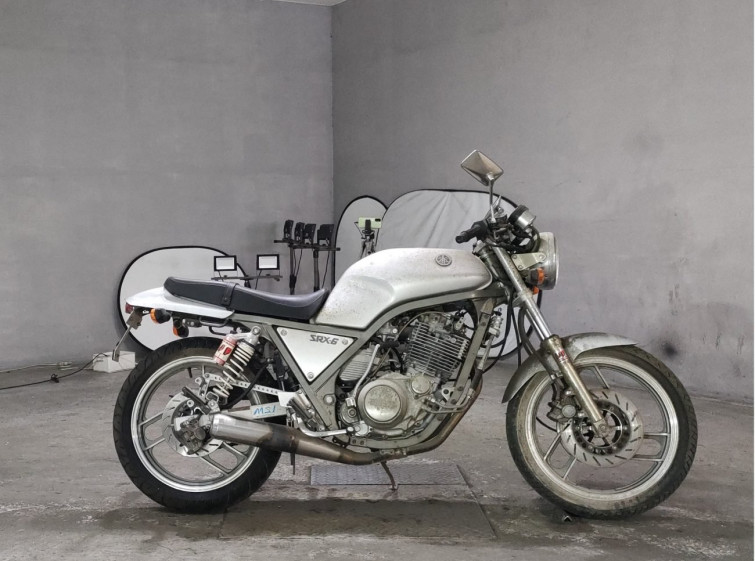 Мотоцикл Yamaha SRX600 с пробегом 8779 km