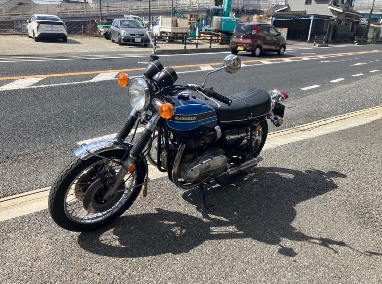 Мотоцикл Kawasaki W3 з пробігом 69769 km