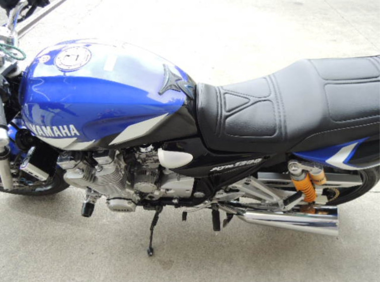 Мотоцикл Yamaha XJR1300 с пробегом 34100 m