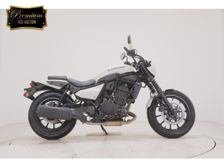 Мотоцикл Kawasaki ELIMINATOR400-3SE с пробегом 103 km