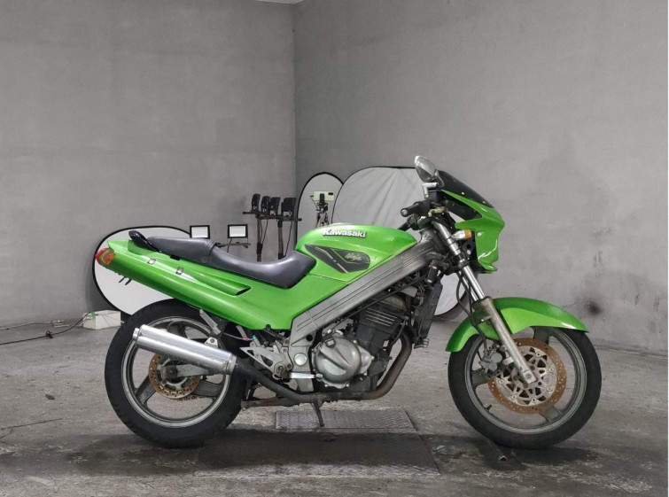 Мотоцикл Kawasaki ZZ-R250