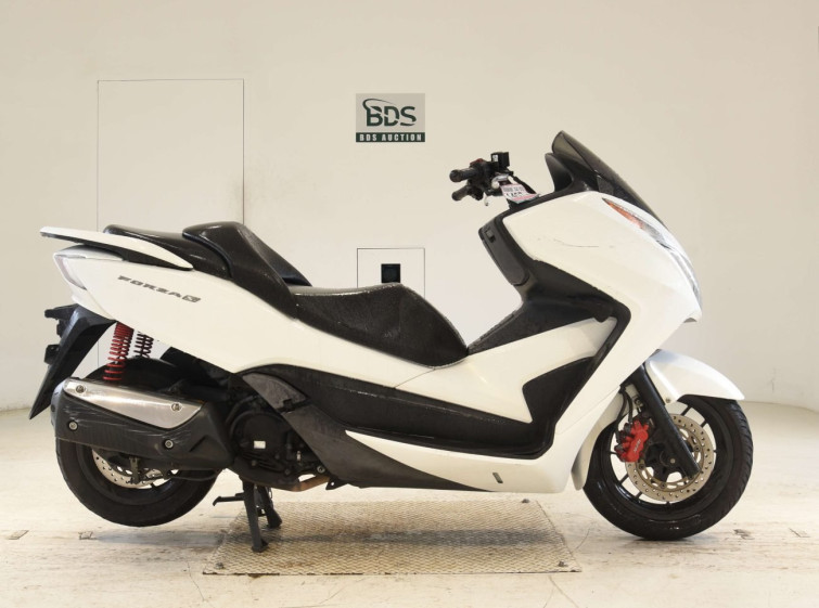 Мотоцикл Honda FORZA с пробегом 109959 km