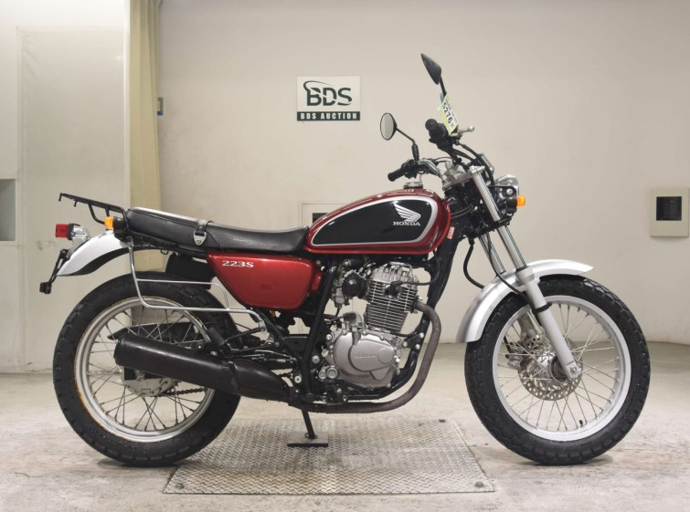 Мотоцикл Honda CB223S с пробегом 3790 km