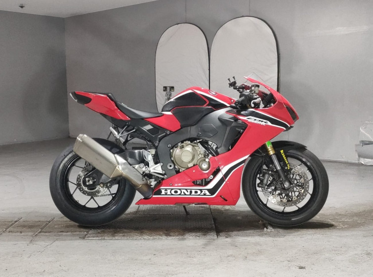 Мотоцикл Honda CBR1000RR з пробігом 11925 km
