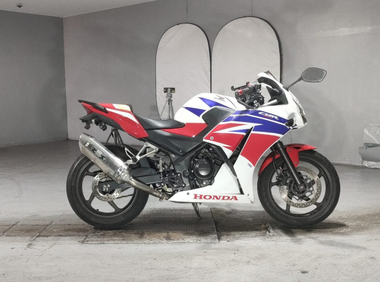 Мотоцикл Honda CBR250R с пробегом 59884 km