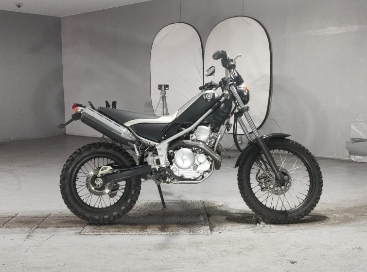 Мотоцикл Yamaha TRICKER з пробігом 7966 km