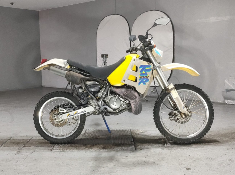 Мотоцикл Suzuki TS200R с пробегом 4539 km