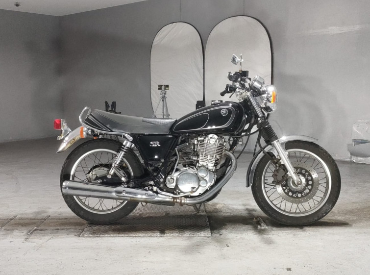 Мотоцикл Yamaha SR400 с пробегом 29536 km