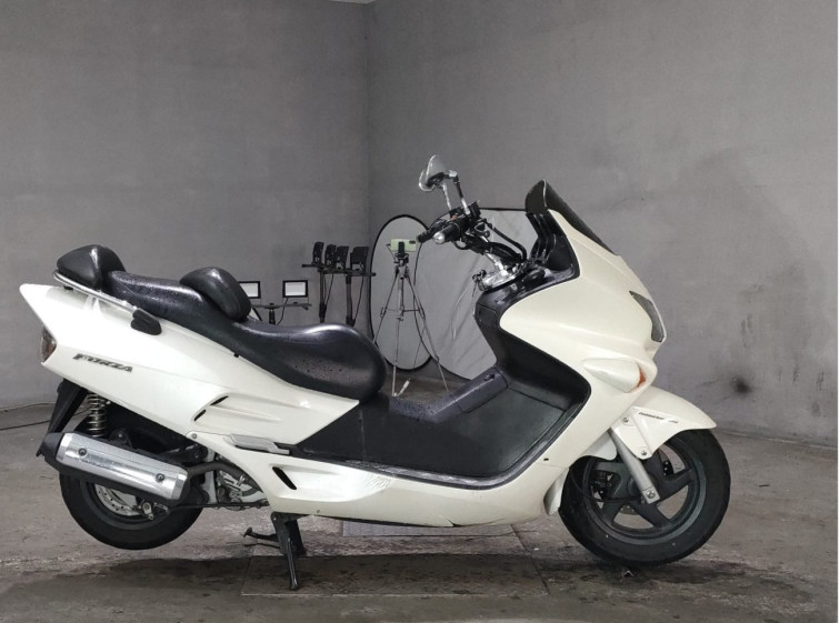 Мотоцикл Honda FORZA с пробегом 16396 km