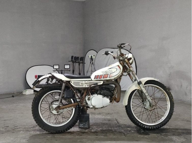 Мотоцикл Yamaha TY250J з пробігом 13911 km