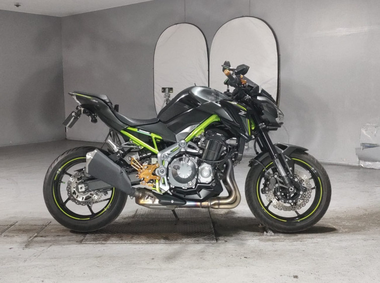 Мотоцикл Kawasaki Z900 з пробігом 10987 km