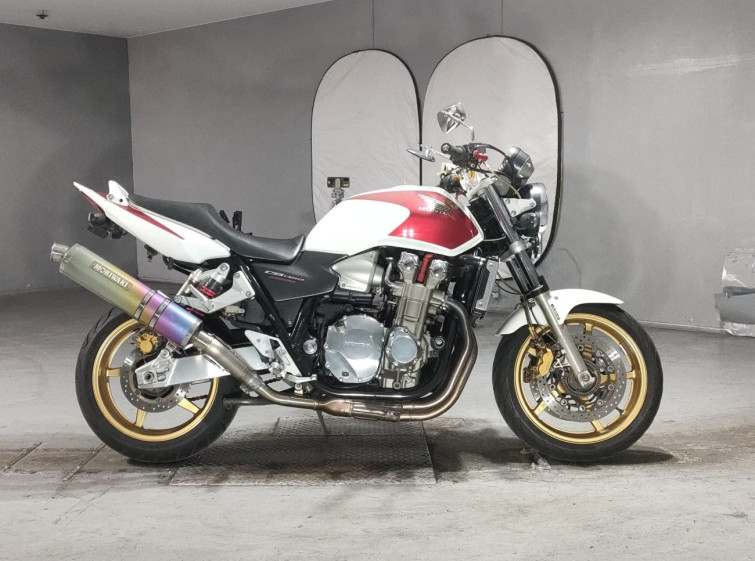 Мотоцикл Honda CB1300SF з пробігом 46717 km
