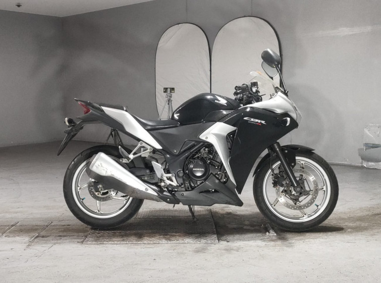 Мотоцикл Honda CBR250R з пробігом 38914 km