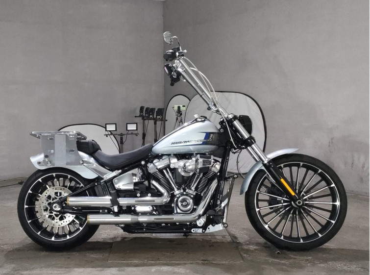 Мотоцикл HD FXBR1920 с пробегом 712 km