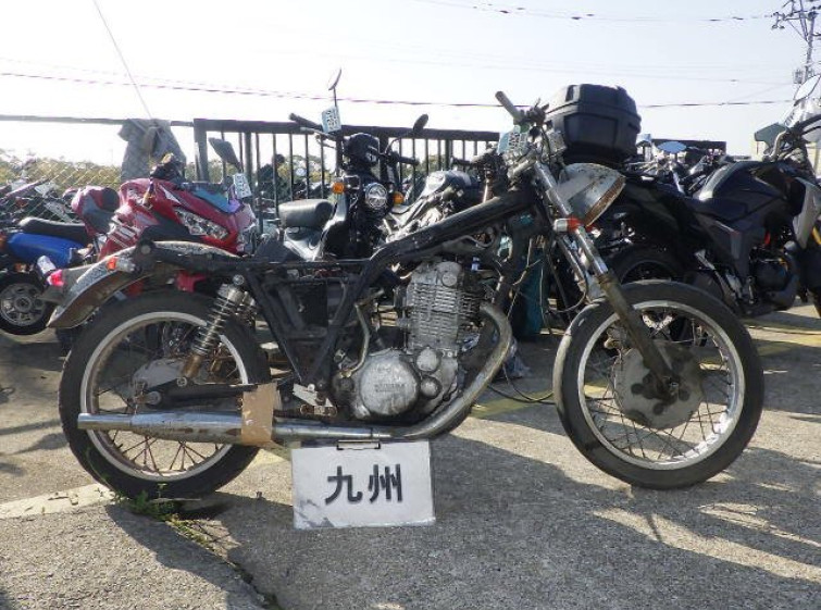 Мотоцикл Yamaha SR400-2 с пробегом 11732 km