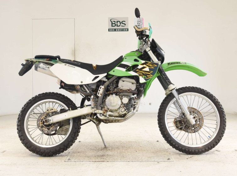 Мотоцикл Kawasaki KLX250 з пробігом 30733 km