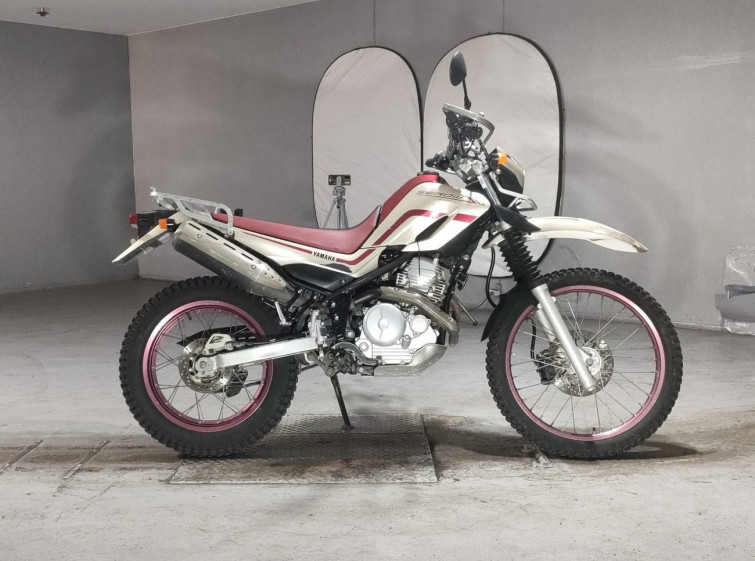 Мотоцикл Yamaha SEROW XT250 с пробегом 26385 km