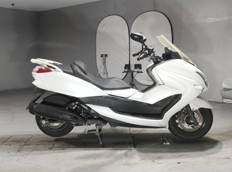 Мотоцикл Yamaha MAJESTY 250 с пробегом 21626 km