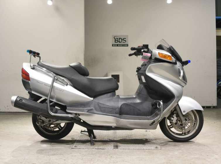 Мотоцикл Suzuki SKYWAVE 650