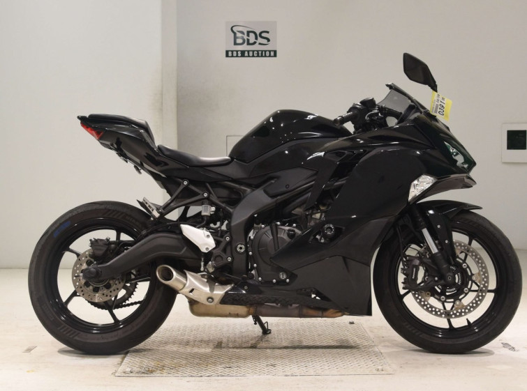 Мотоцикл Kawasaki NINJA ZX-25R з пробігом 16387 km